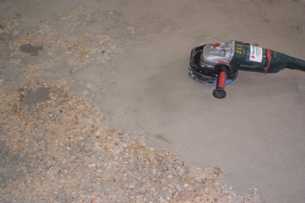 Large floor repair with DiamaKrete Mortar